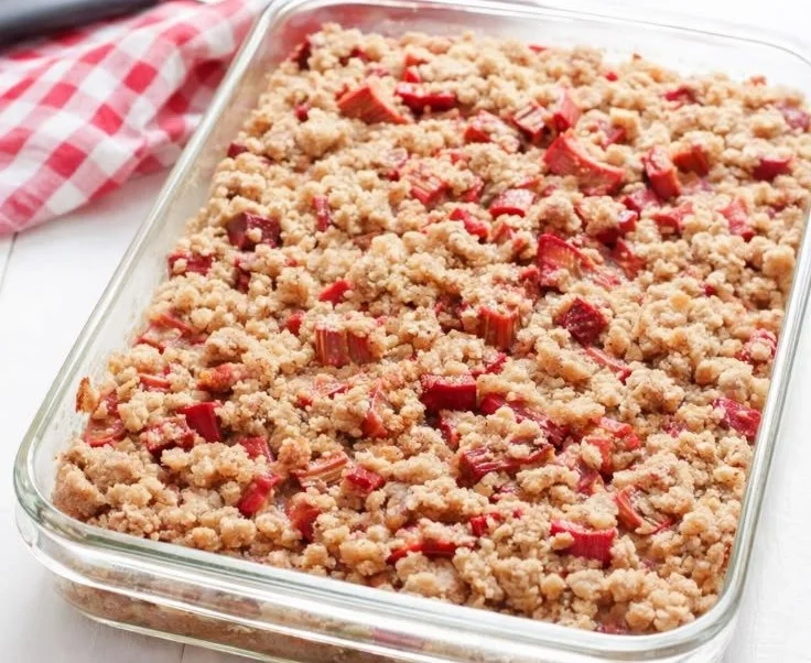 Freshly baked Rhubarb Streusel Cake with a crumbly topping
